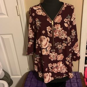 4/$25 Floral blouse with gold zipper detail